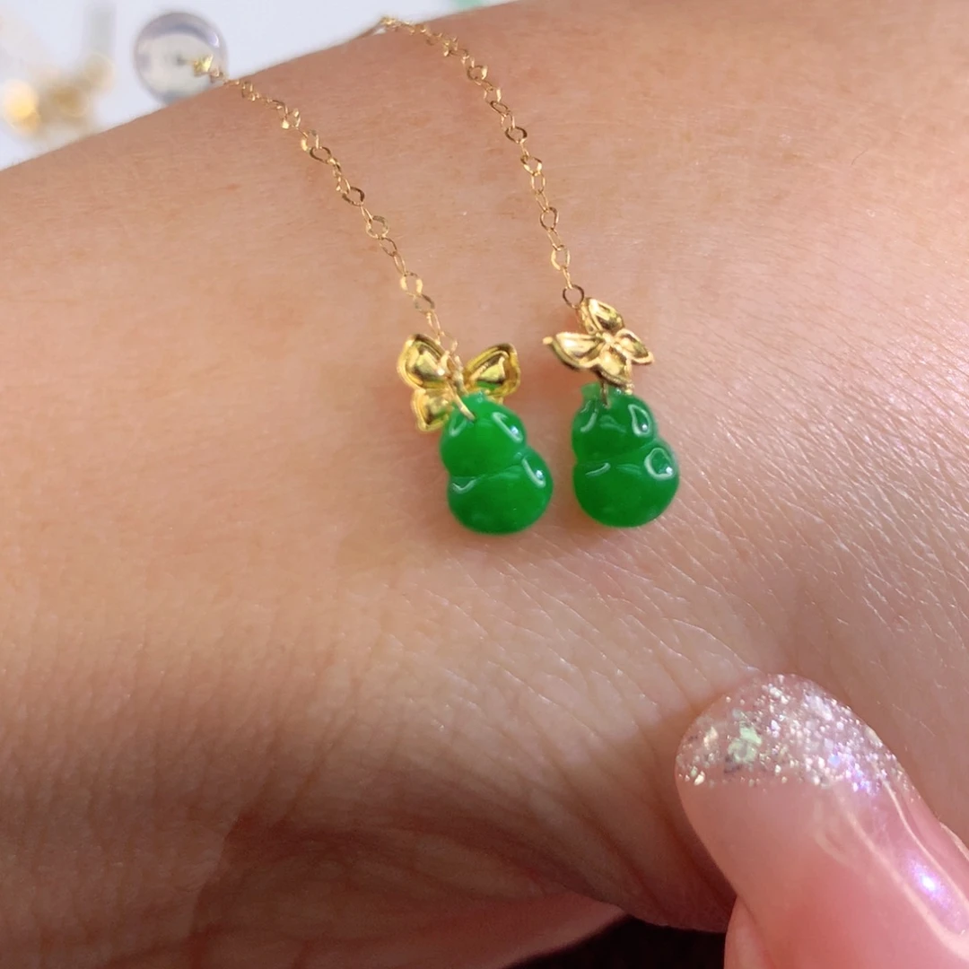 翡翠18K金镶嵌颈饰翡翠