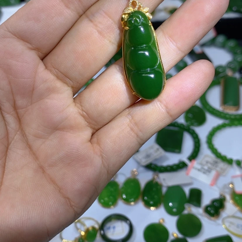【闪购商品】和田玉（碧玉）18K金镶嵌颈饰