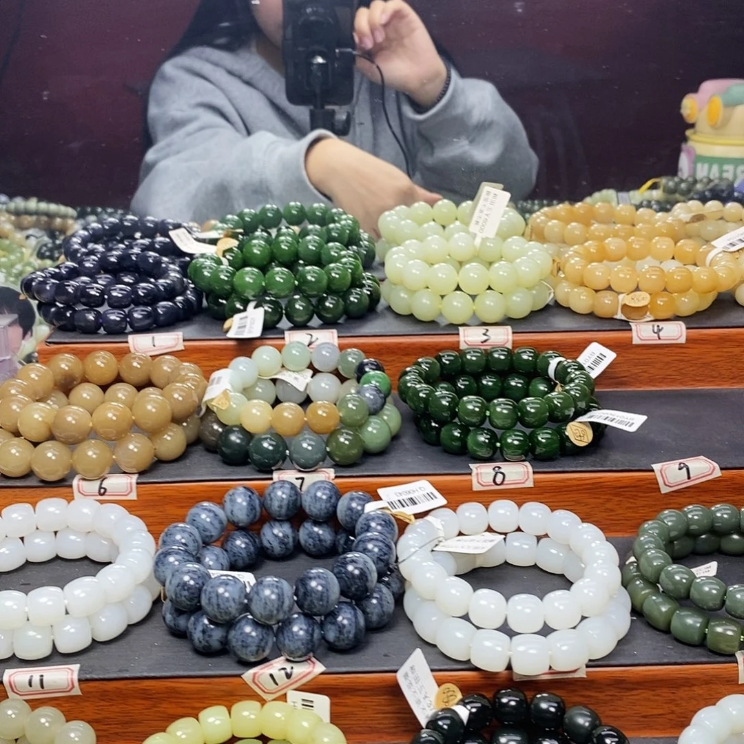 用***6和田玉未镶嵌手链