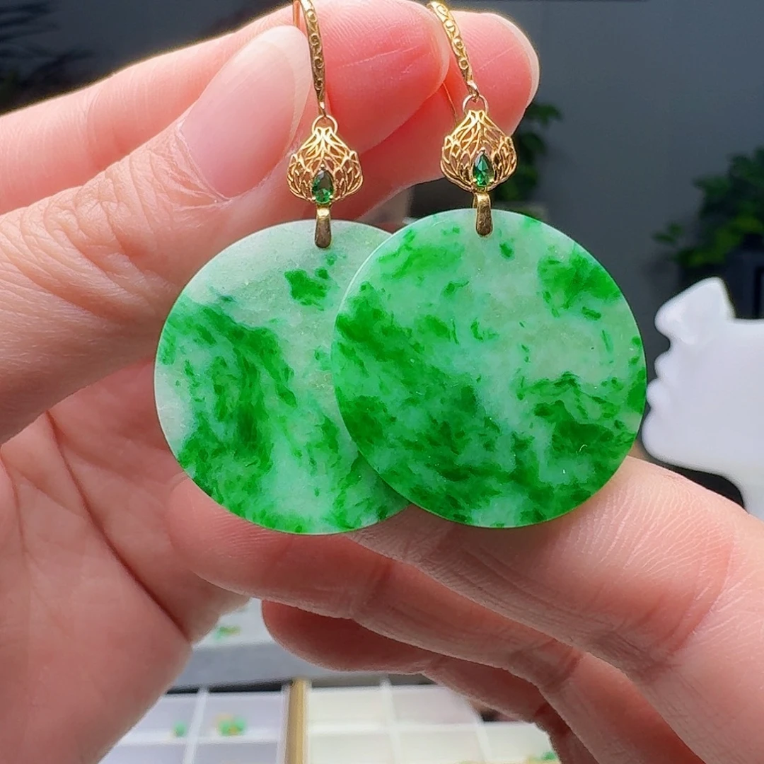 翡翠18K金镶嵌耳饰天然