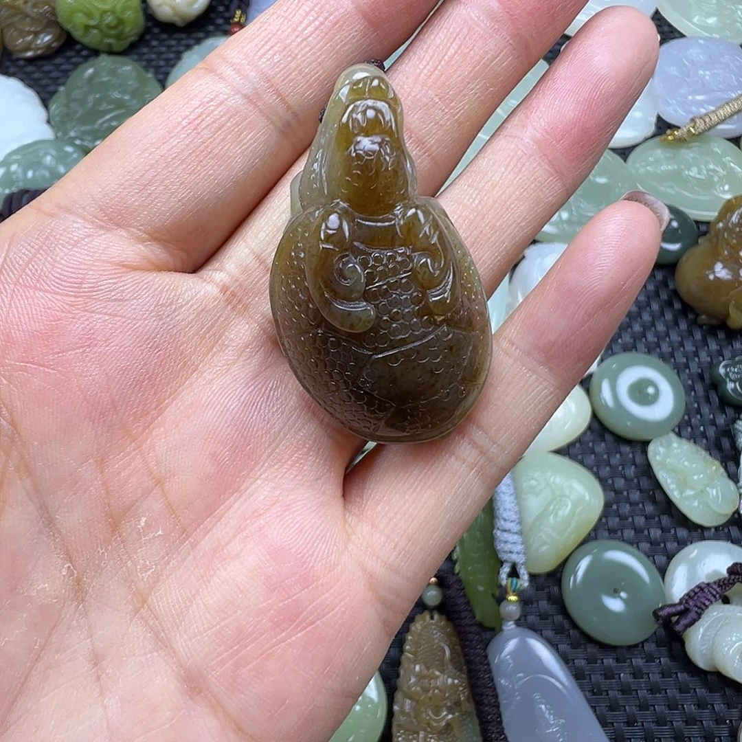 和田玉未镶嵌吊坠(赠链)卡42