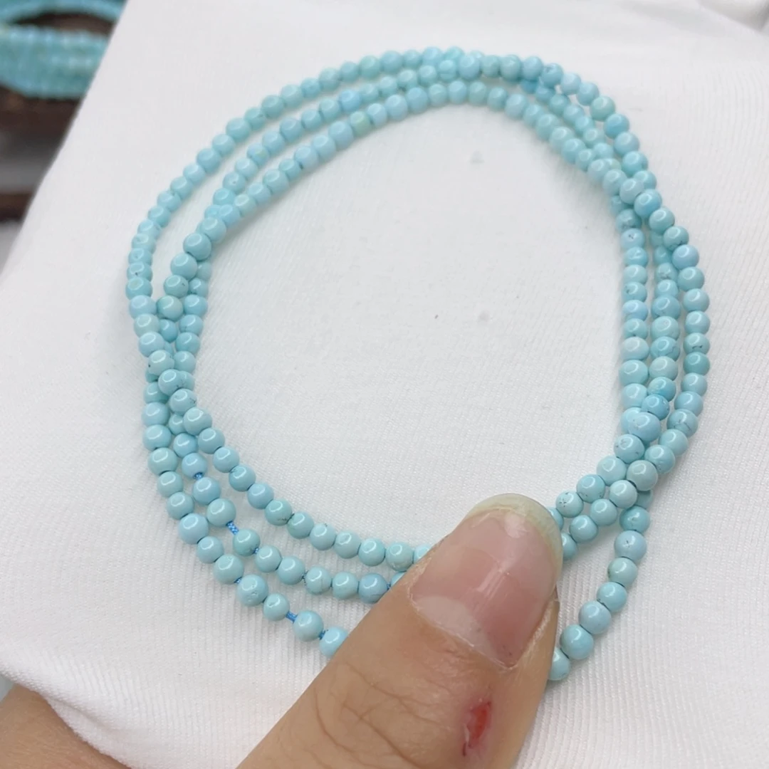 奕****绿松石未镶嵌颈饰