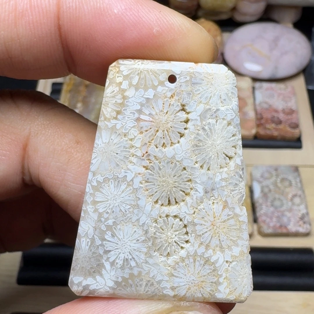硅化玉未镶嵌纯天然色有机玉石保真色