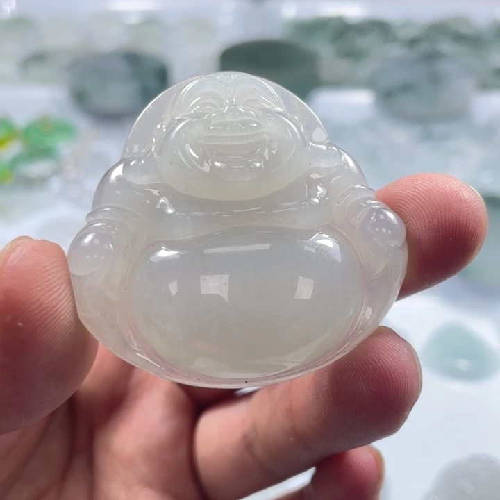 翡翠未镶嵌颈饰大佛