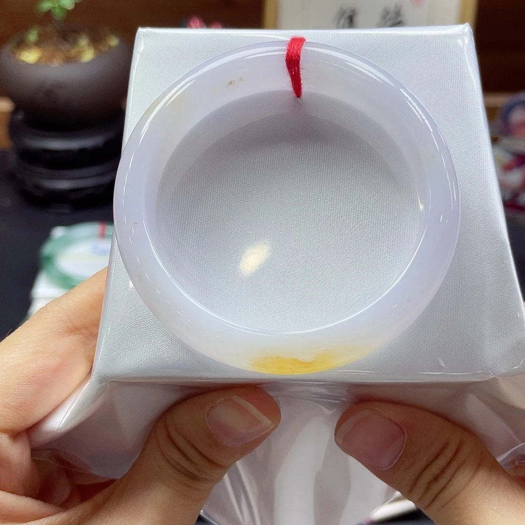 翡翠未镶嵌手镯4 号