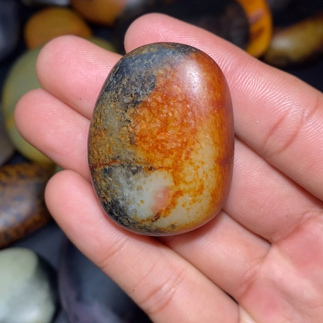 和田玉未镶嵌珠宝奇石