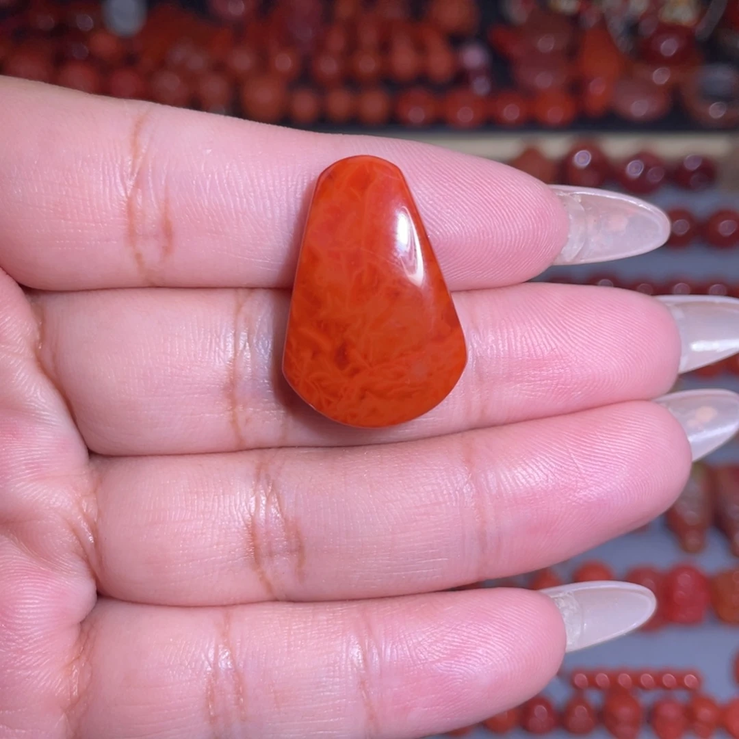 未镶嵌无事牌南红玛瑙
