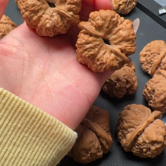 文玩核桃吊坠、***城文玩核桃文玩核桃