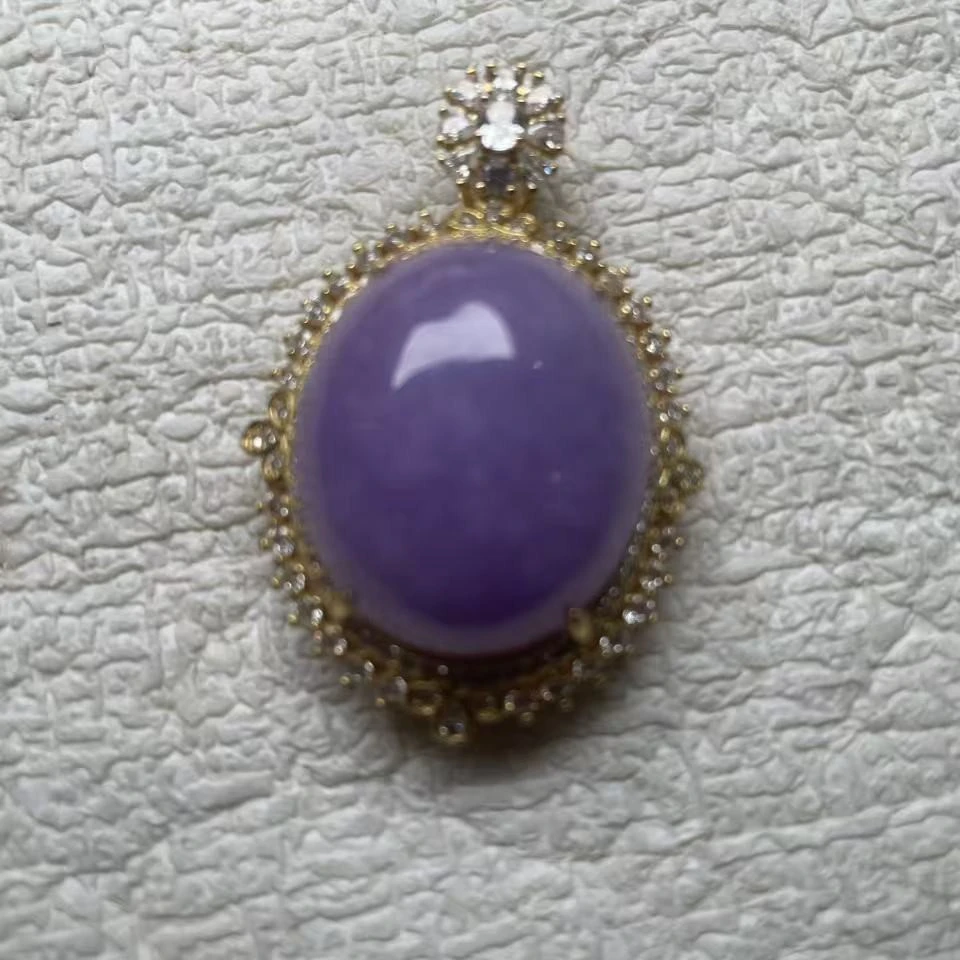 挂件鸽子蛋精工雕刻