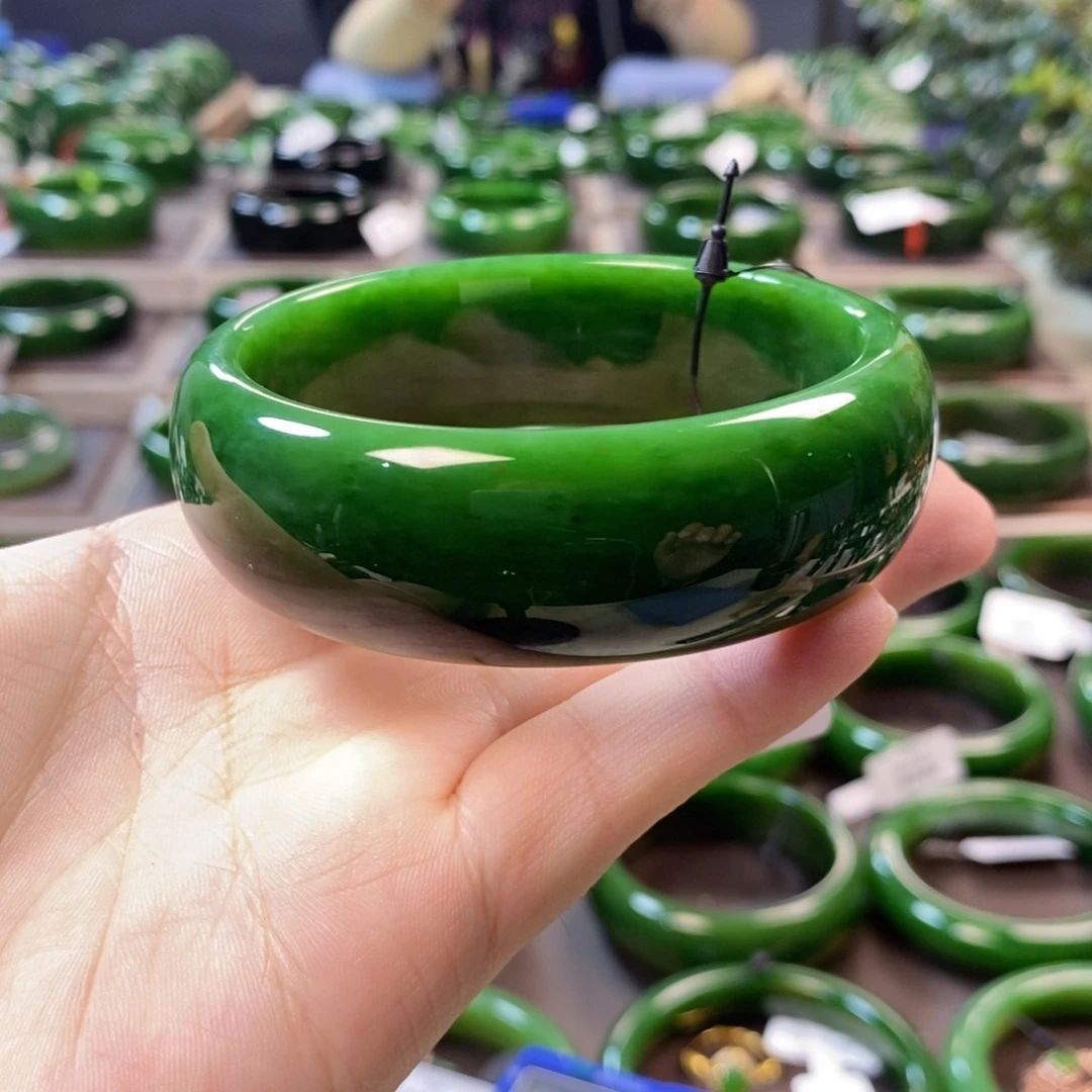 和田玉(碧玉)手镯未镶嵌