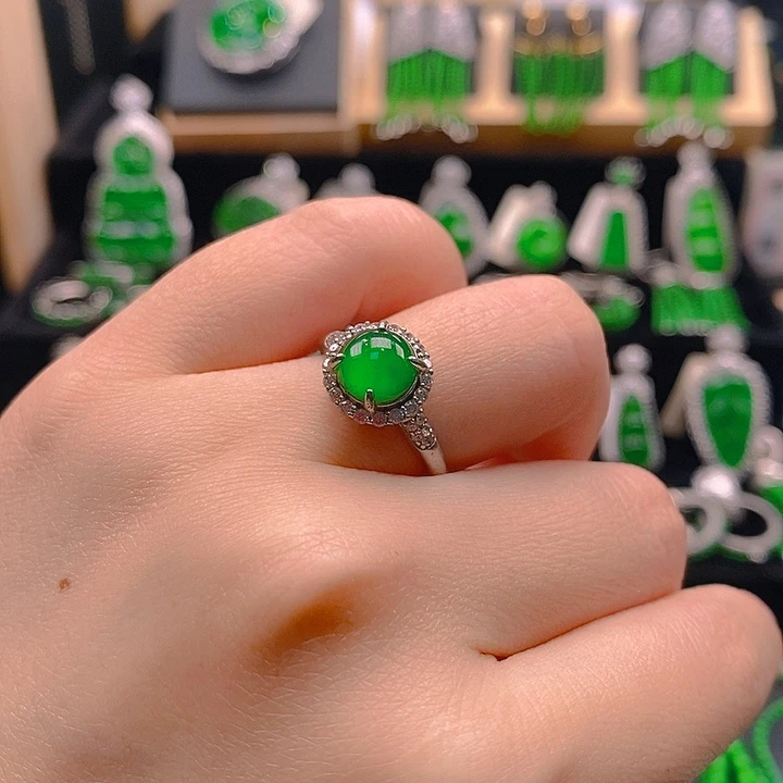 翡翠未镶嵌戒指2568789