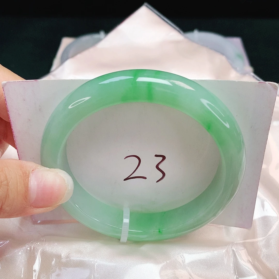 翡翠未镶嵌手镯正圈55.8