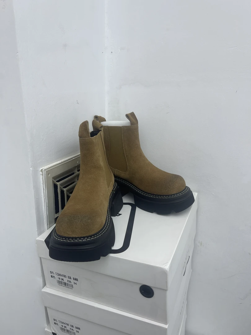 【本木鱼-4780】时尚百搭圆头烟管鞋