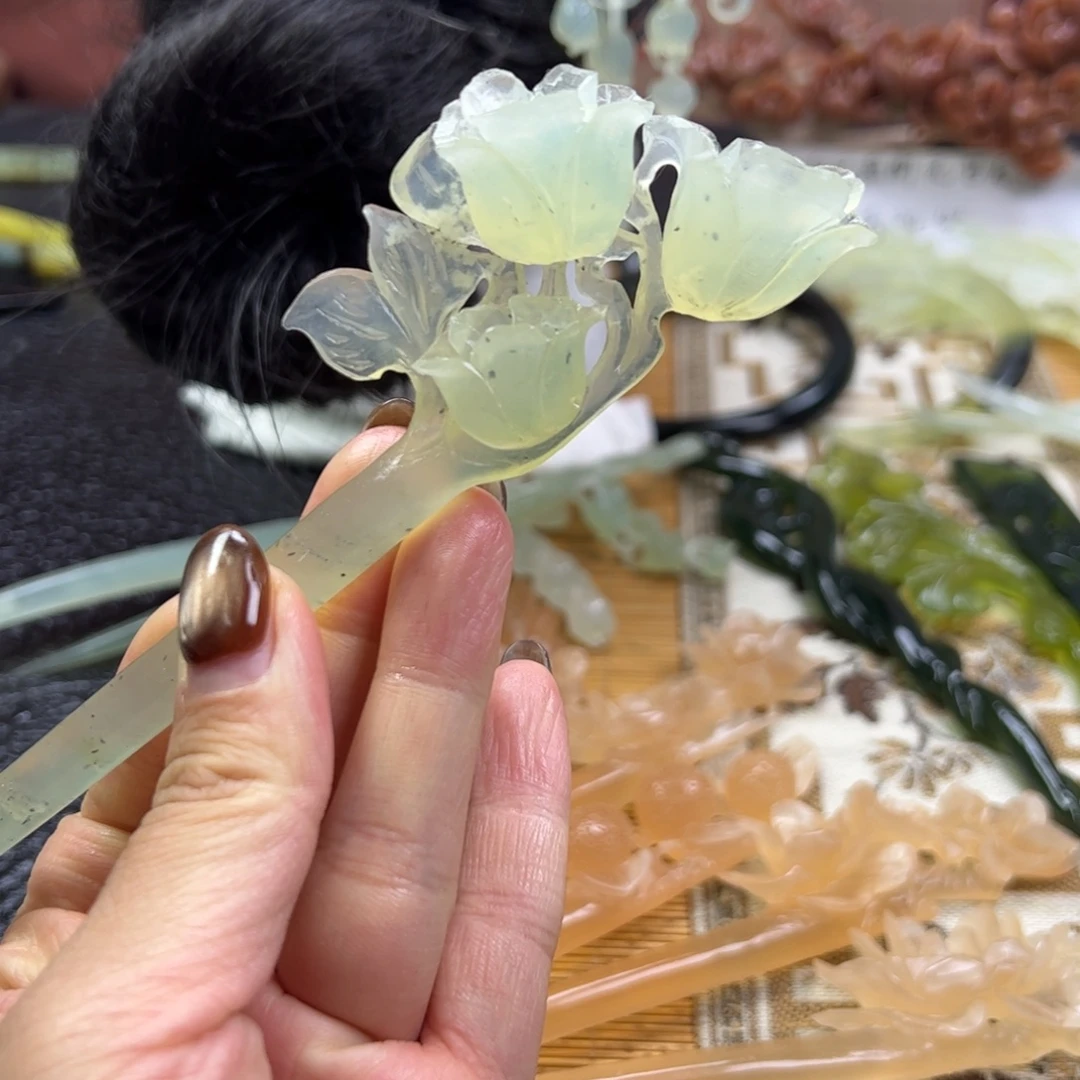 蛇纹石玉未镶嵌发簪