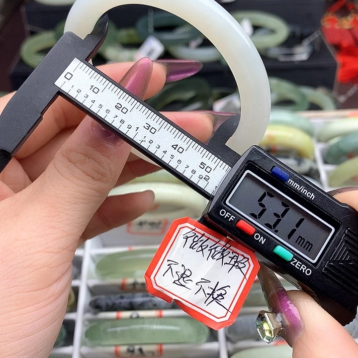 蛇纹石玉手镯未镶嵌936