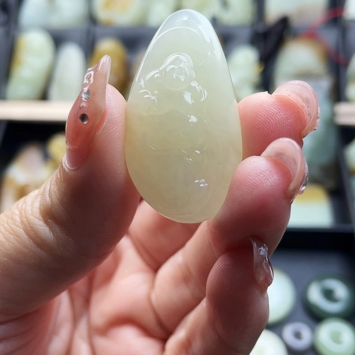 和田玉（糖玉）未镶嵌颈饰