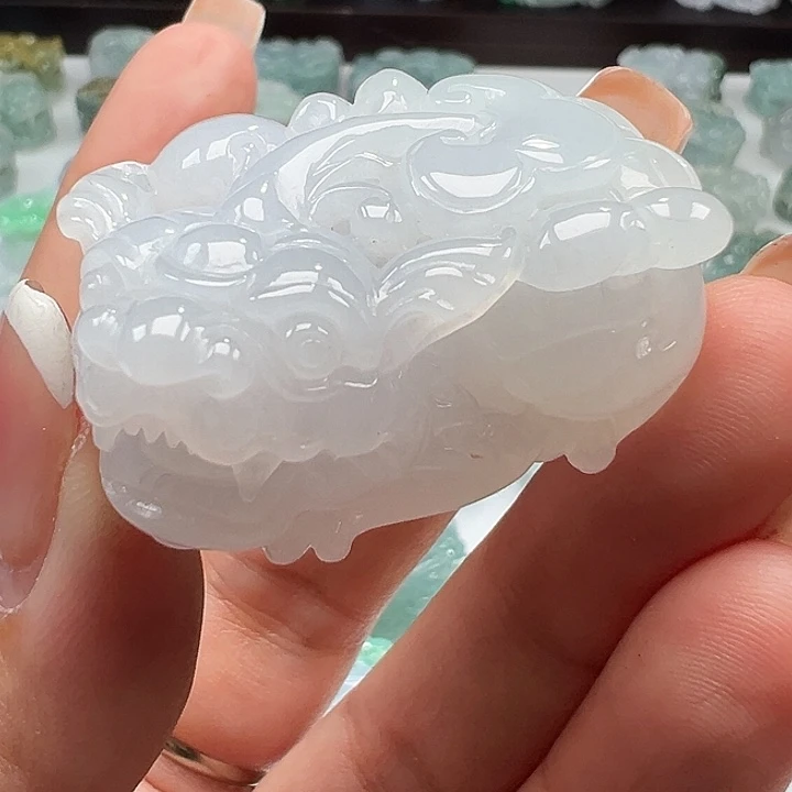 颈饰未镶嵌翡翠貔貅