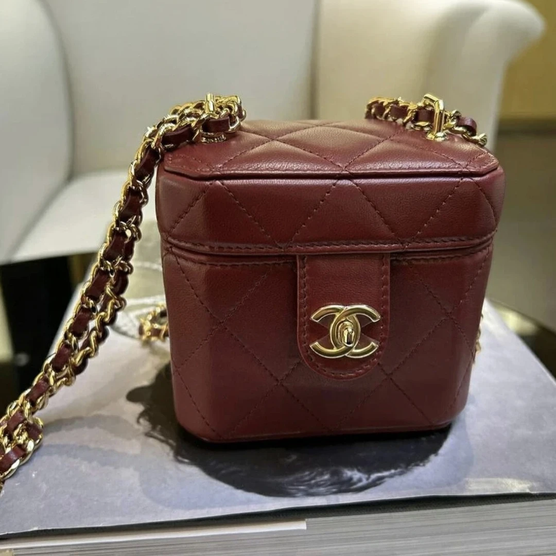 99新 Chanel/香奈儿 Chanel酒红色小盒子