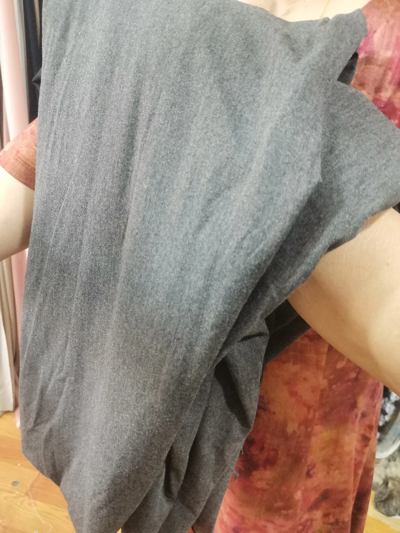 灰色呼吸棉2米服装面料