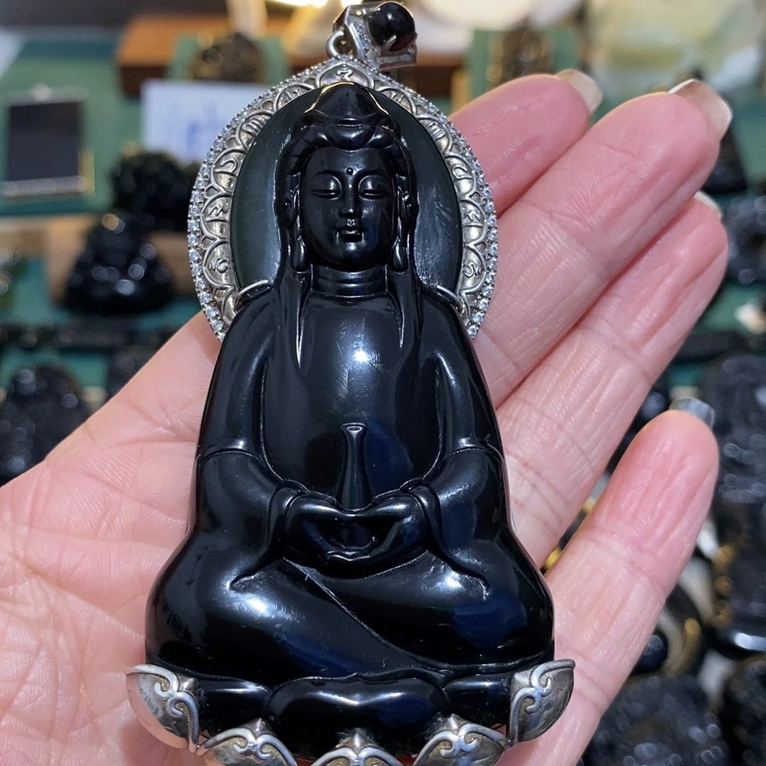 福***量蛇纹石玉未镶嵌颈饰