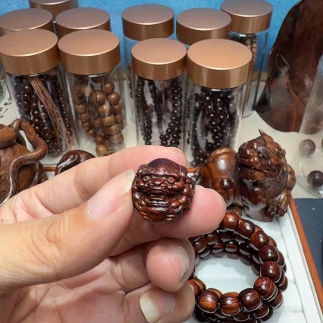 黄花梨/降香黄檀把件海南黄花梨雕刻珠