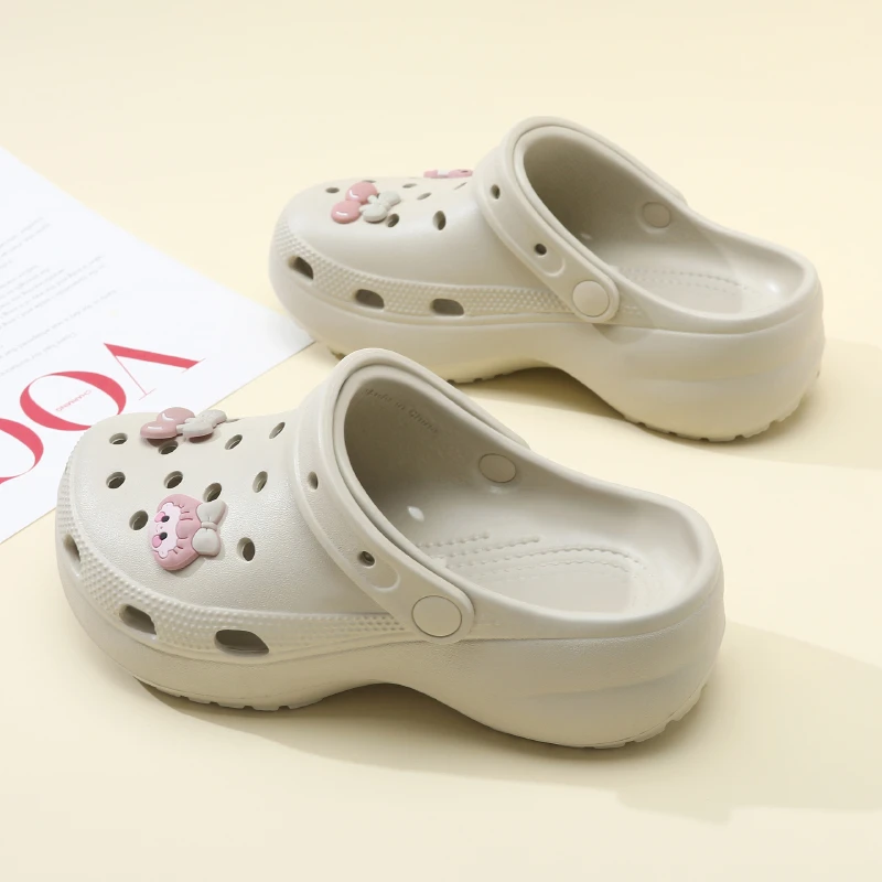 云朵洞洞鞋女夏季2025新款外穿凉鞋厚底防滑时尚爆款沙滩休闲凉拖