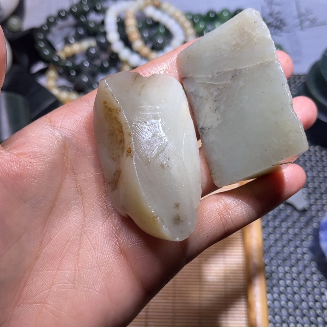 未镶嵌和田玉（子料）挂件