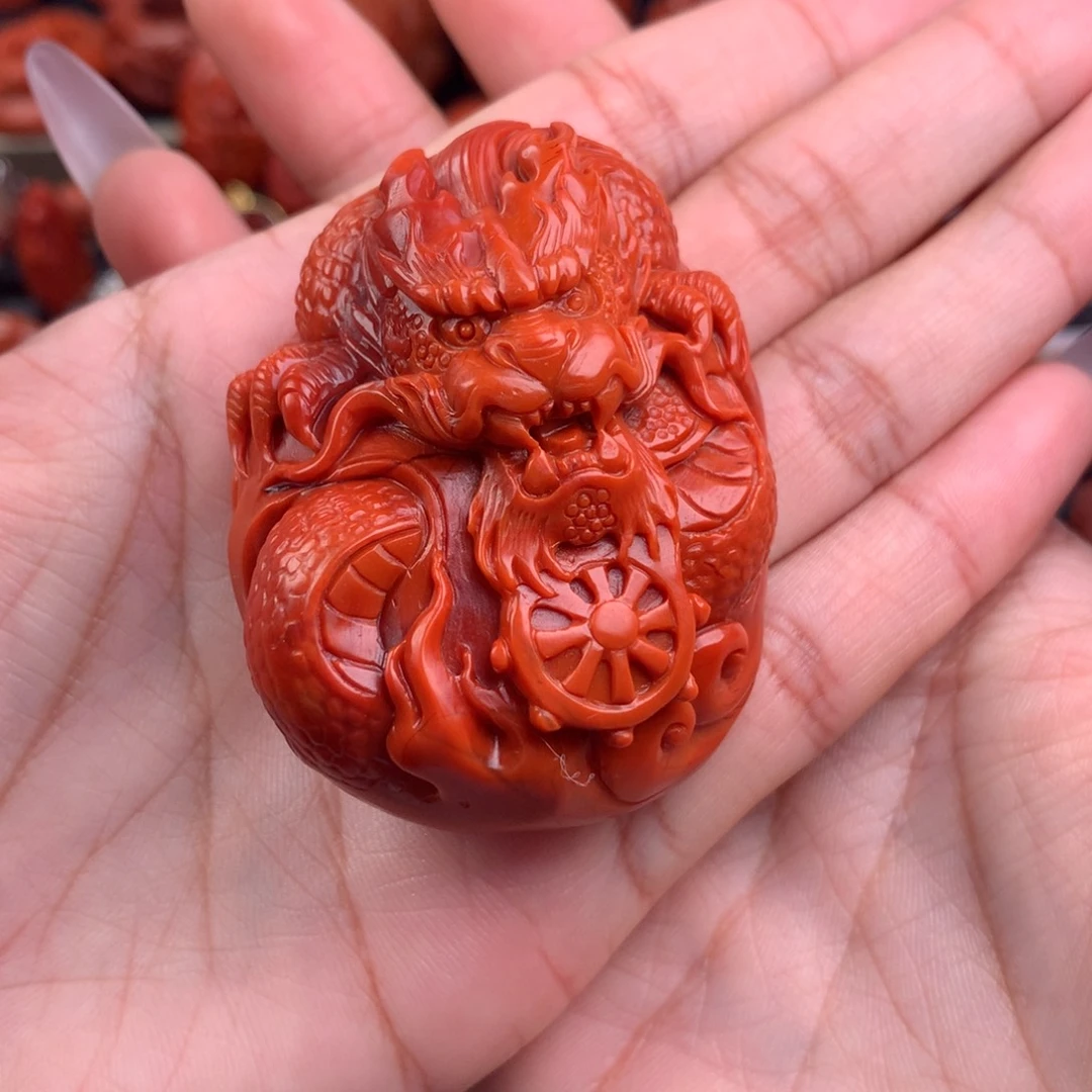 南红玛瑙精工雕刻龙牌未镶嵌