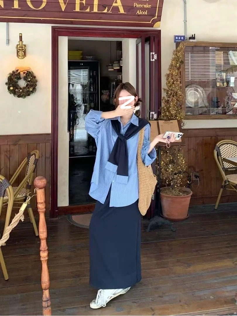 「小吴家」蓝条纹衬衣设计感小众披肩松紧高腰半身裙学院风套装潮