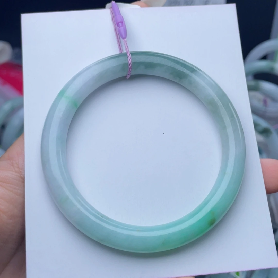 翡翠未镶嵌手镯59.3圈