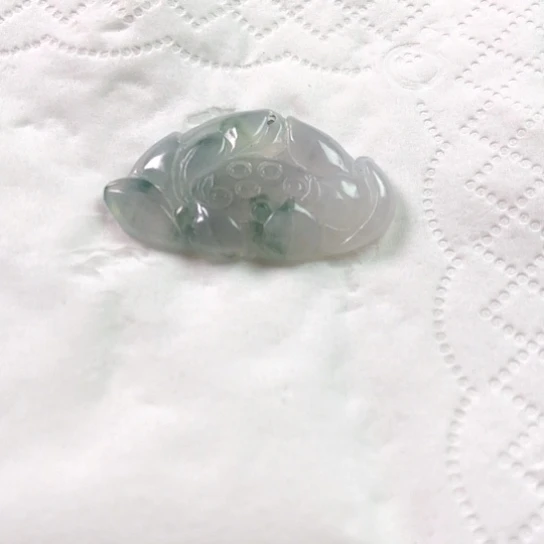 翡翠未镶嵌颈饰吊坠