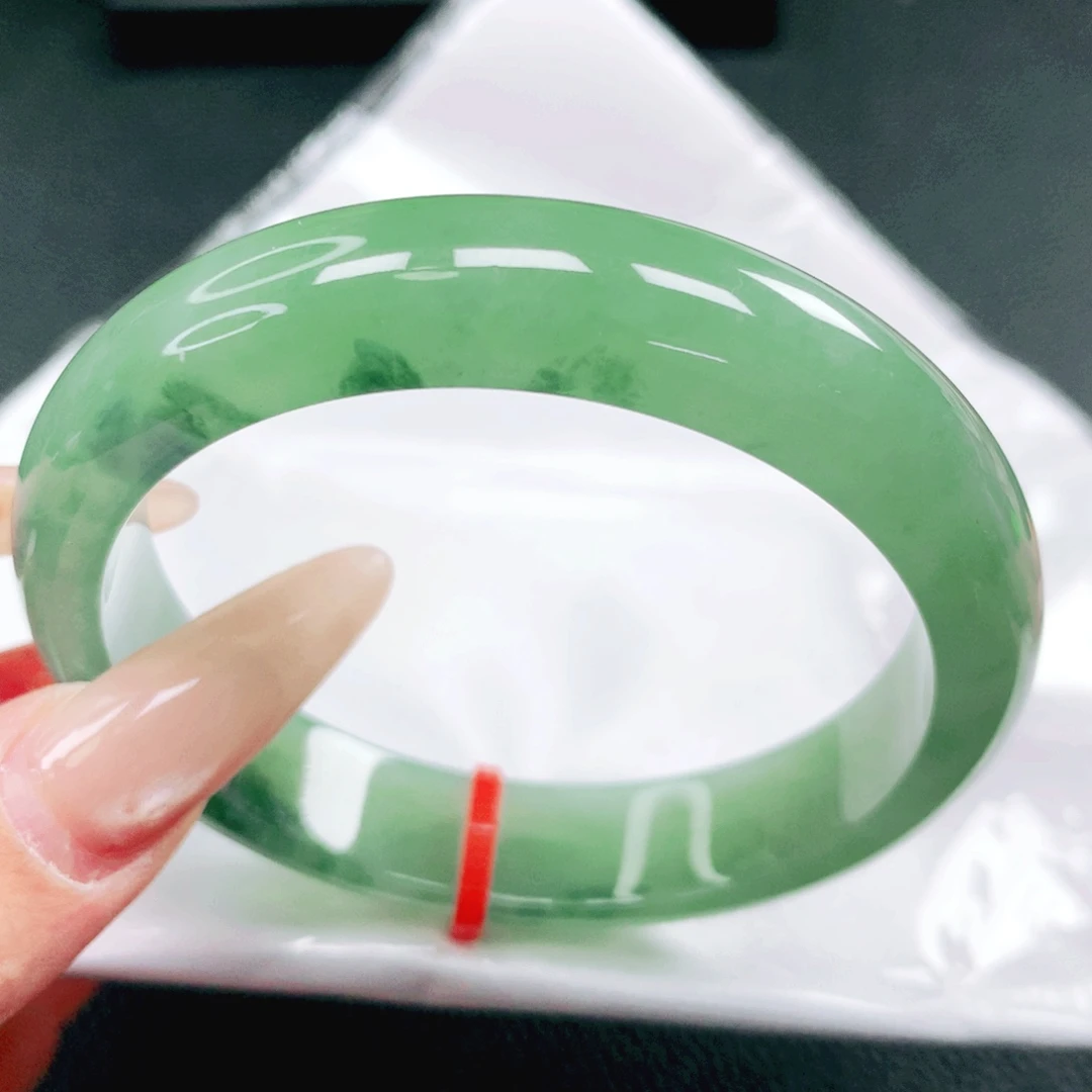 翡翠未镶嵌手镯57