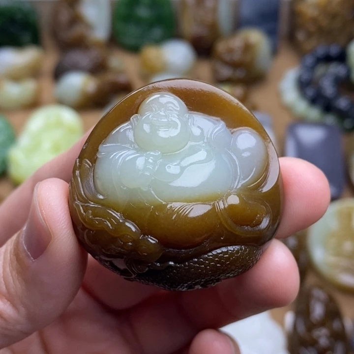 和田玉颈饰未镶嵌宝*