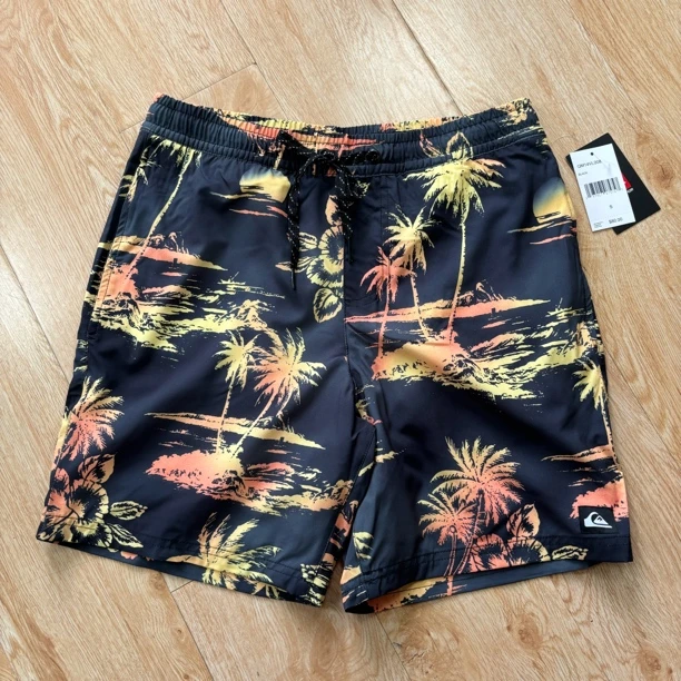 男子速干运动大短裤双层设计不错的面料