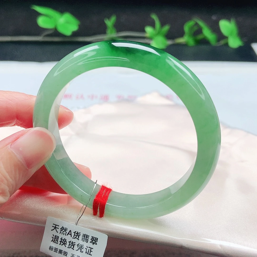 未镶嵌手镯翡翠54圈