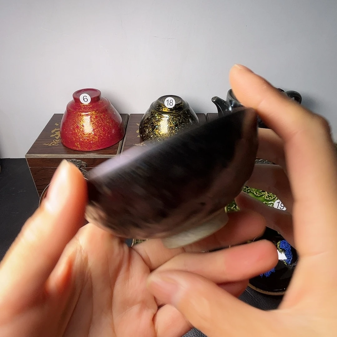 茶盏在哪都要照顾身体健康才可以呀宝