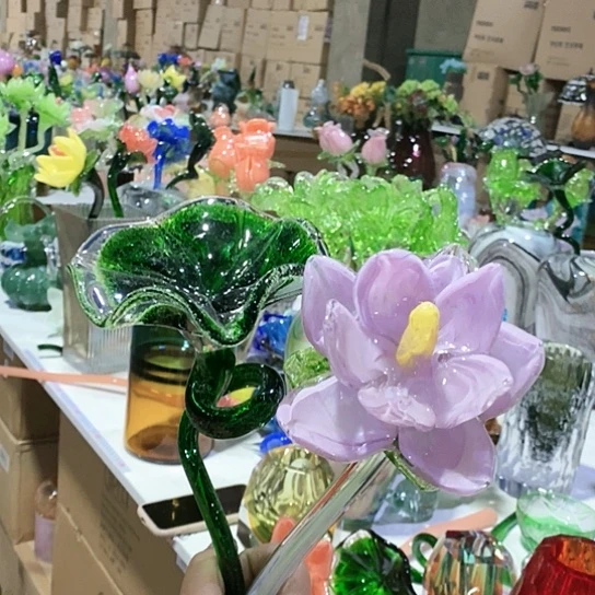 琉璃花瓶高45厘米宽9