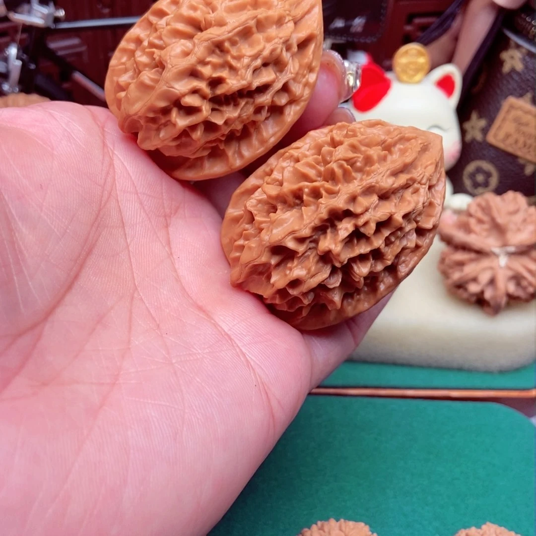 文玩核桃吊坠招财鼠38已打底