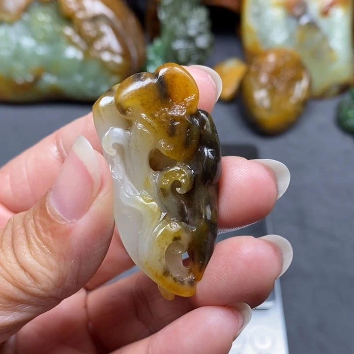 和田玉未镶嵌挂件