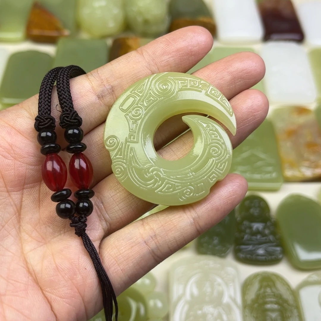 新疆昆仑山了挂件