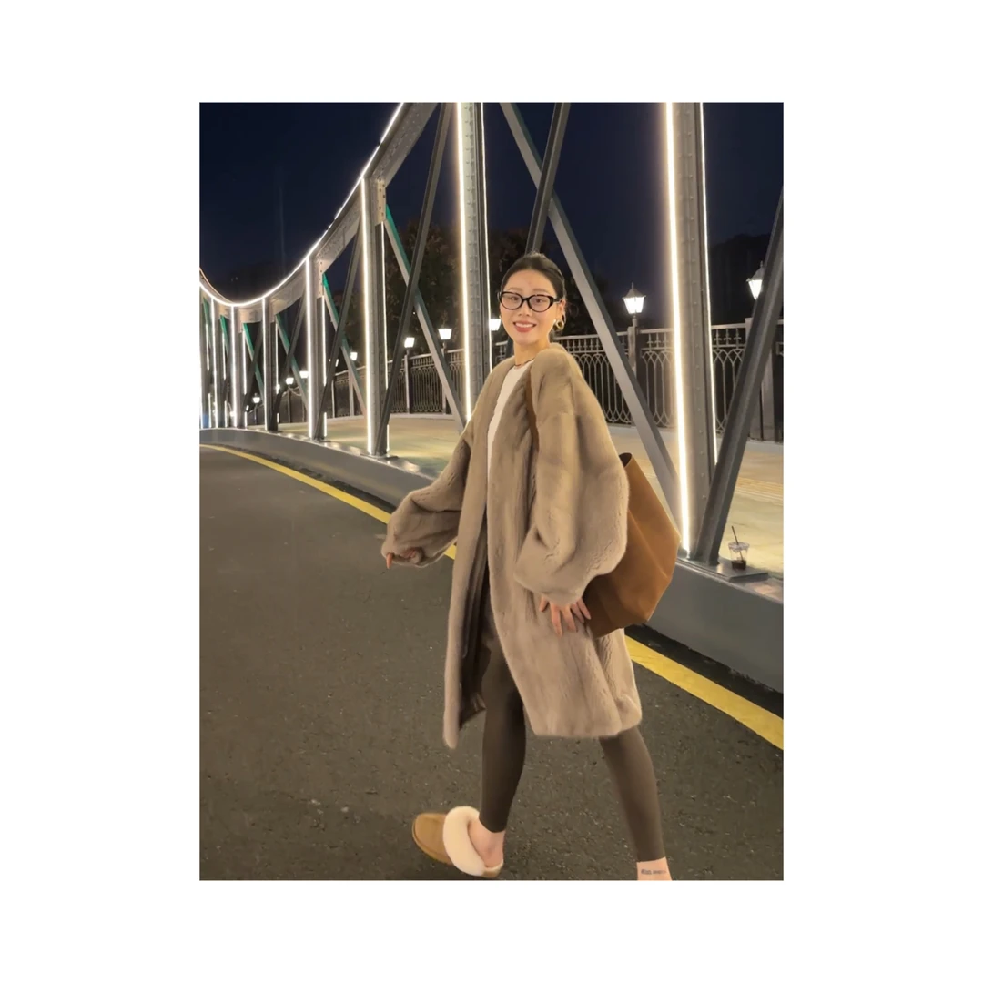 PIPI 进口本色整貂紫标天鹅绒两色水貂外套中长款10LZC1024