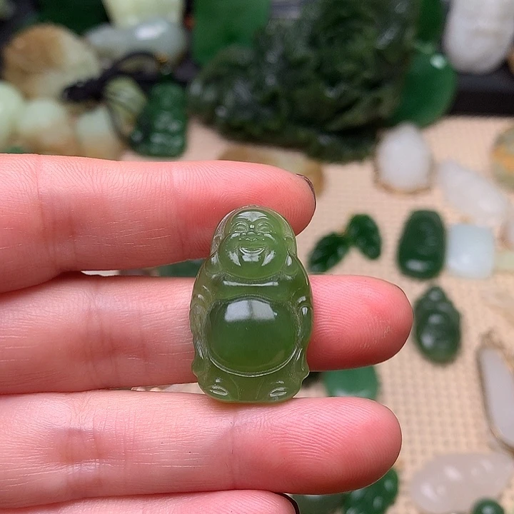 和田玉颈饰未镶嵌正*园