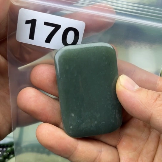 和田玉未镶嵌珠宝半成品