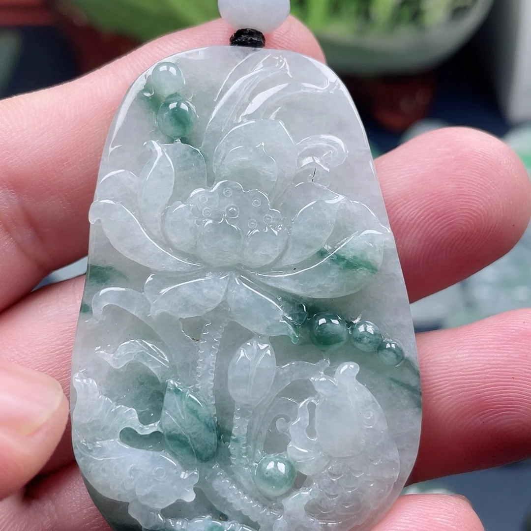 翡翠未镶嵌吊坠(不含链)荷花鱼