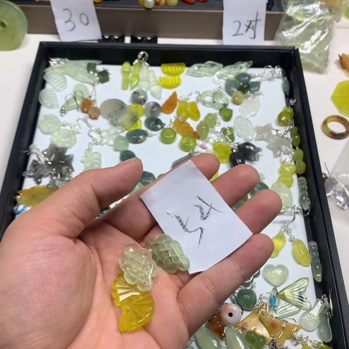 蛇纹石玉耳钉足银镀金镶嵌妩*