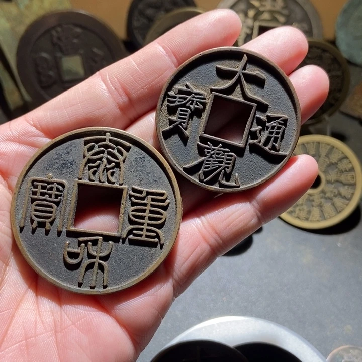 星***矢铜现代工艺品仿制品