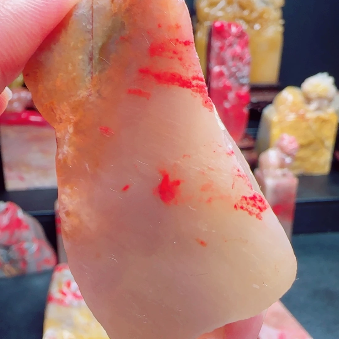 昌化石昌化鸡血石