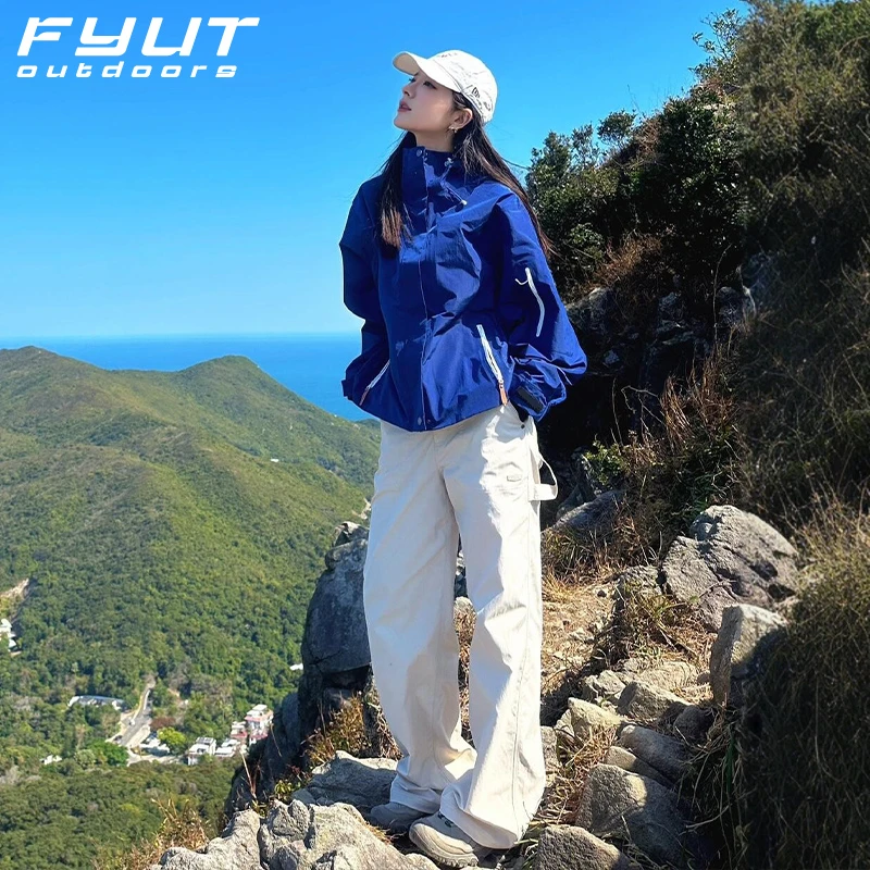 FYUT户外克莱因蓝色冲锋衣女抽绳收腰外套2025新款徒步保暖登山服