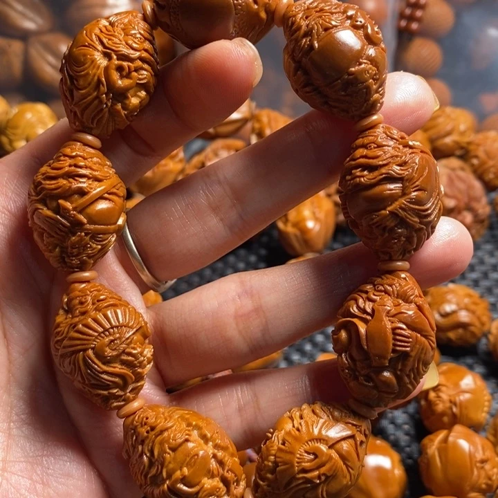 橄榄核吊坠整身钟馗