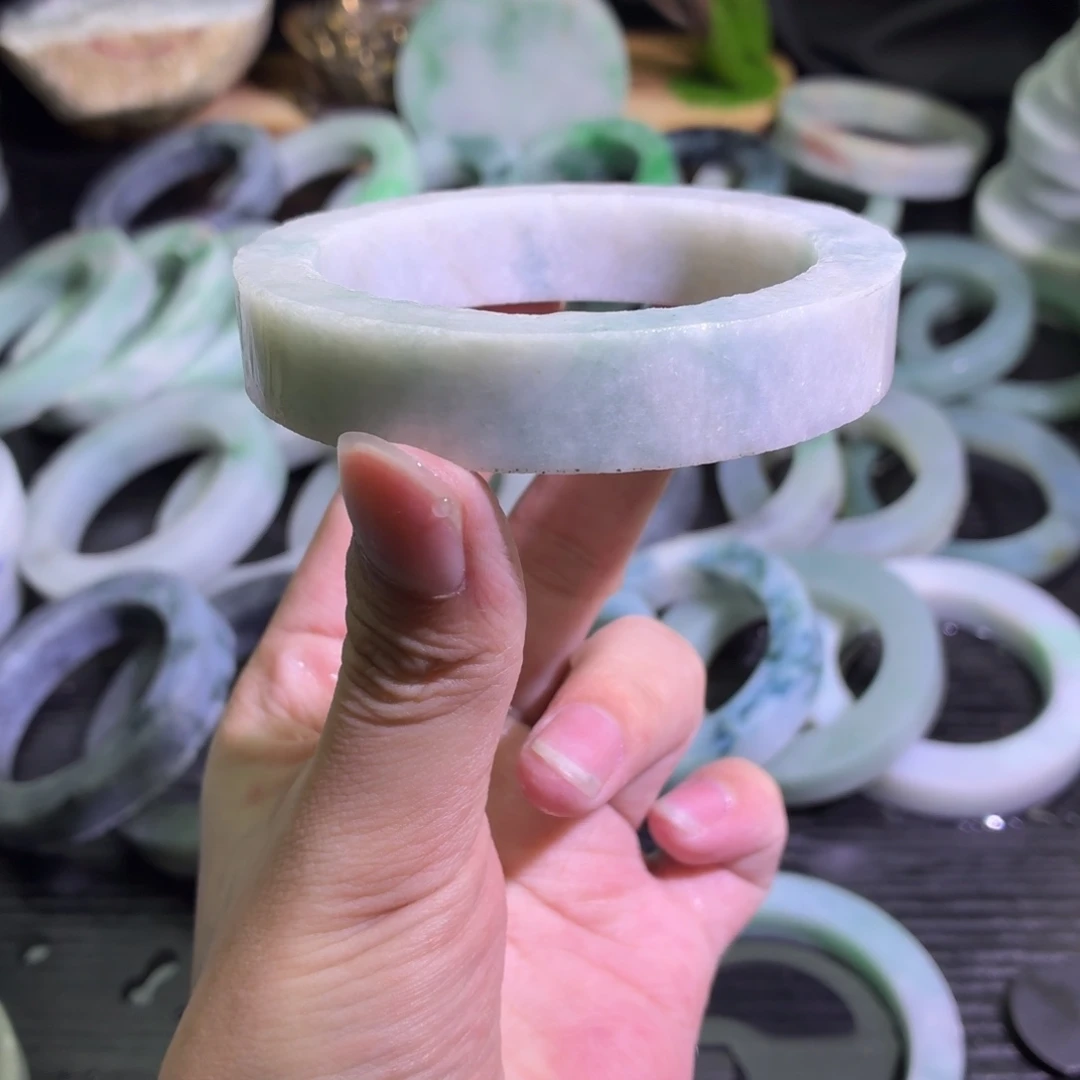 定制翡翠未镶嵌天然翡翠A货毛胚手镯定制